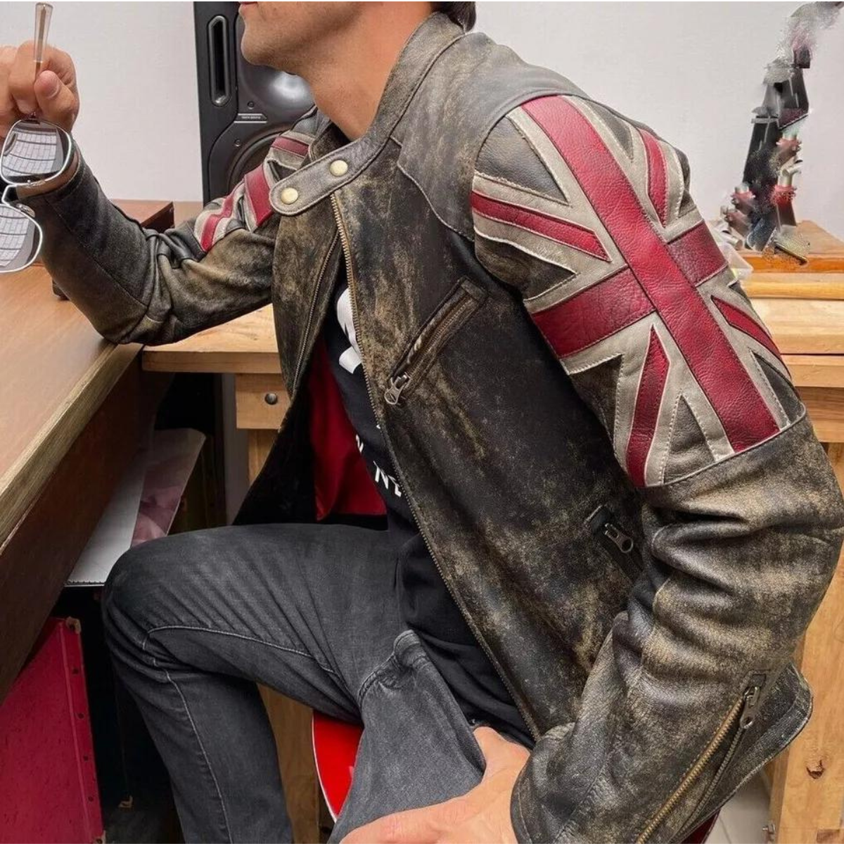 Motorcycle Vintage Racer Union Jack real Cowhide Distressed Jacket for Men - Image 4